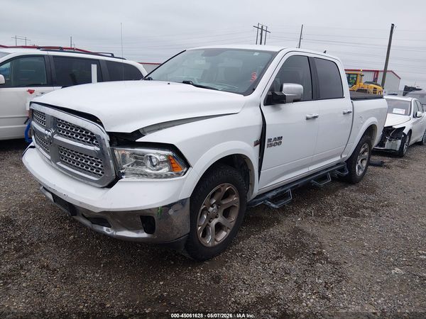 2017 RAM 1500 LARAMIE  4X4 5'7 BOX