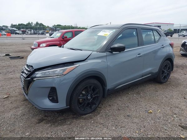 2022 NISSAN KICKS SR XTRONIC CVT