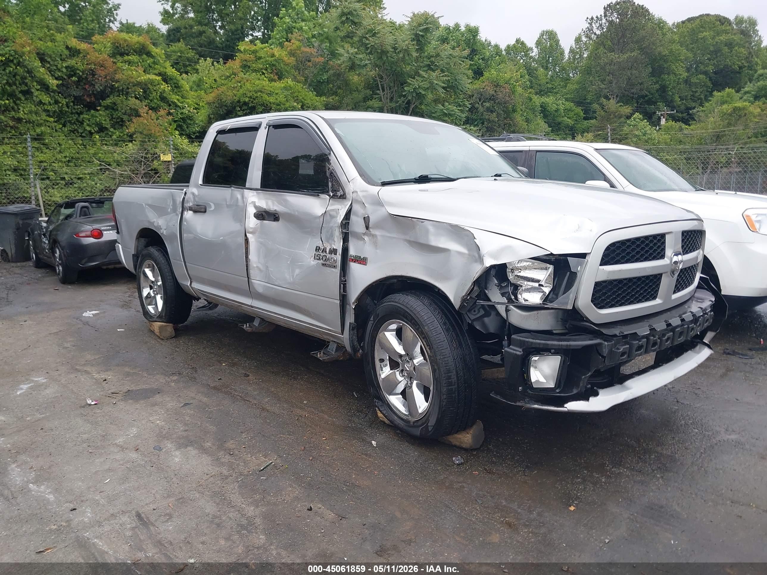 2019 RAM 1500 CLASSIC EXPRESS  4X2 5'7 BOX