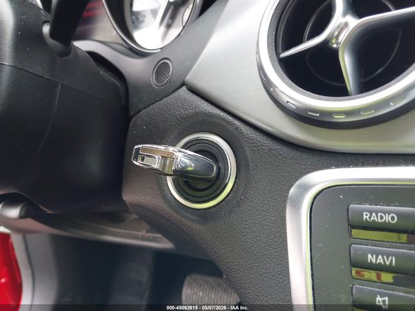 2015 MERCEDES-BENZ GLA 250 4MATIC