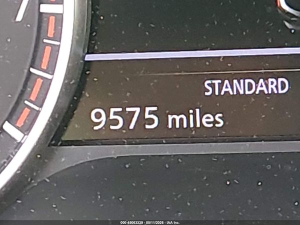 2025 NISSAN PATHFINDER SL FWD