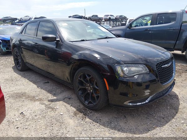2020 CHRYSLER 300 TOURING — I1