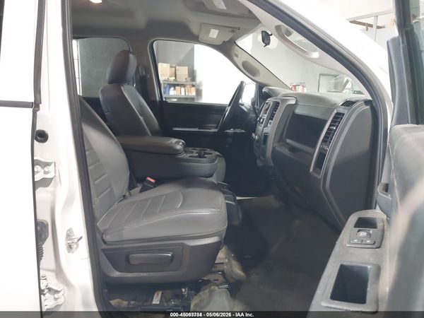 2017 RAM 2500 ST CREW CAB 4X2