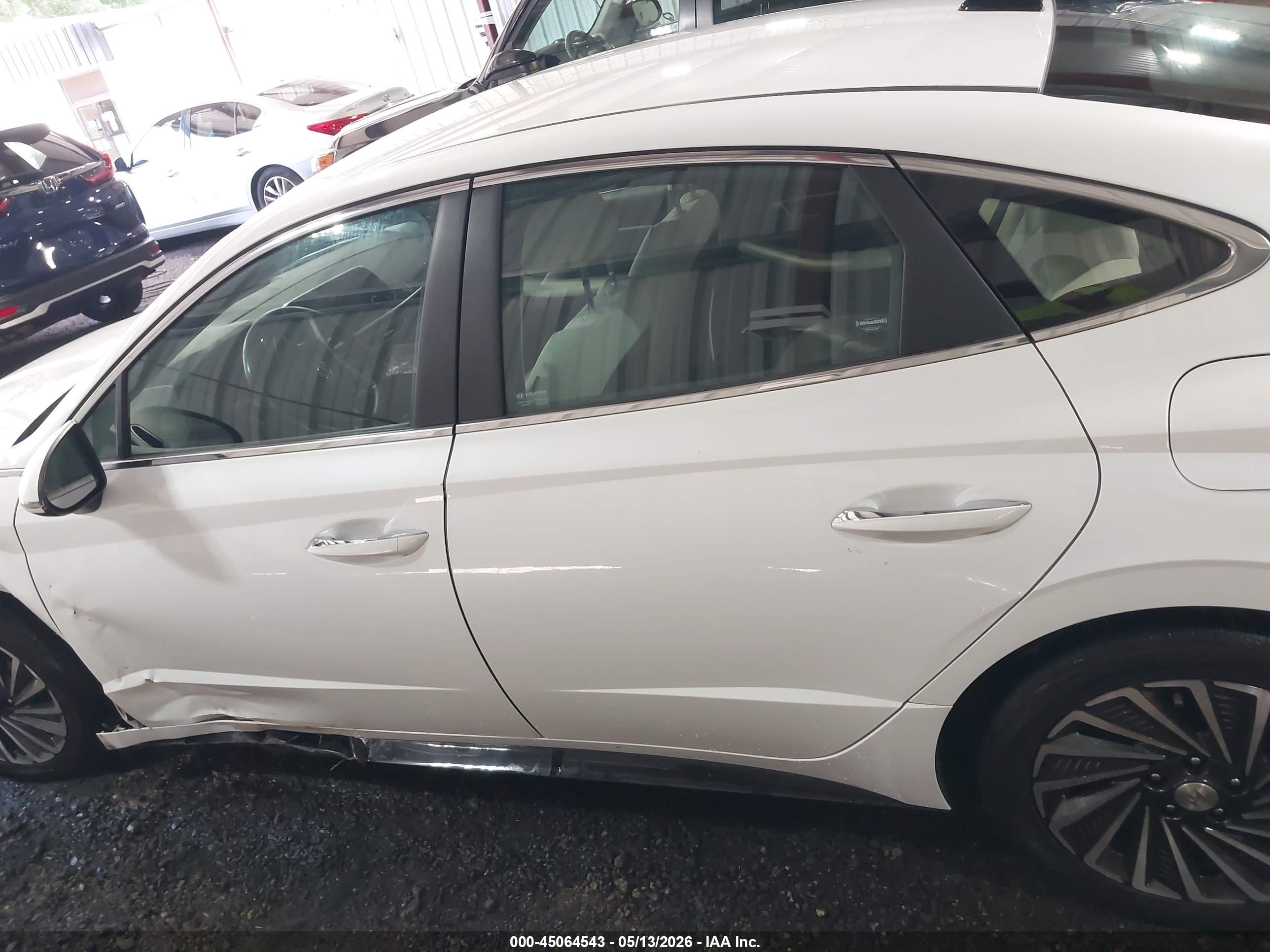 2022 HYUNDAI SONATA HYBRID SEL