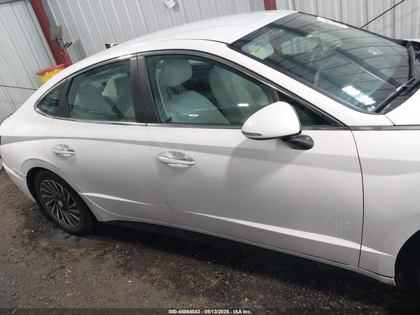 2022 HYUNDAI SONATA HYBRID SEL