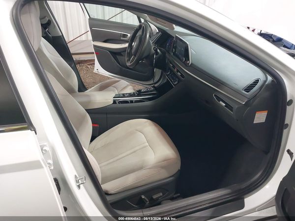 2022 HYUNDAI SONATA HYBRID SEL