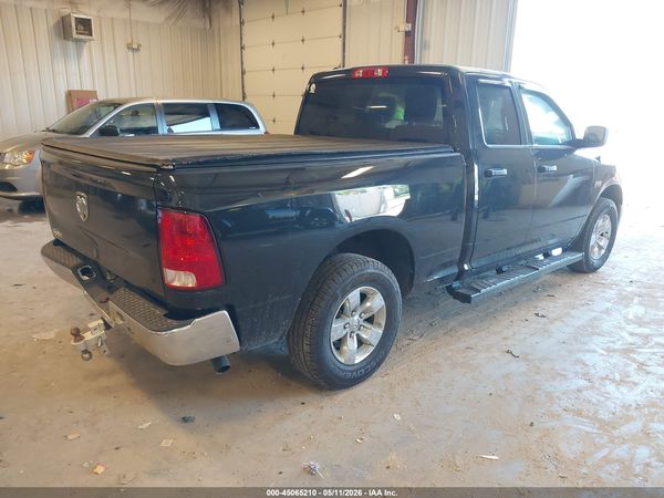 2016 RAM 1500 ST