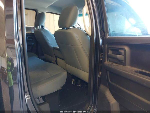 2016 RAM 1500 ST