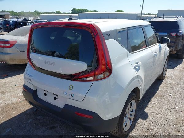 2022 KIA SOUL LX