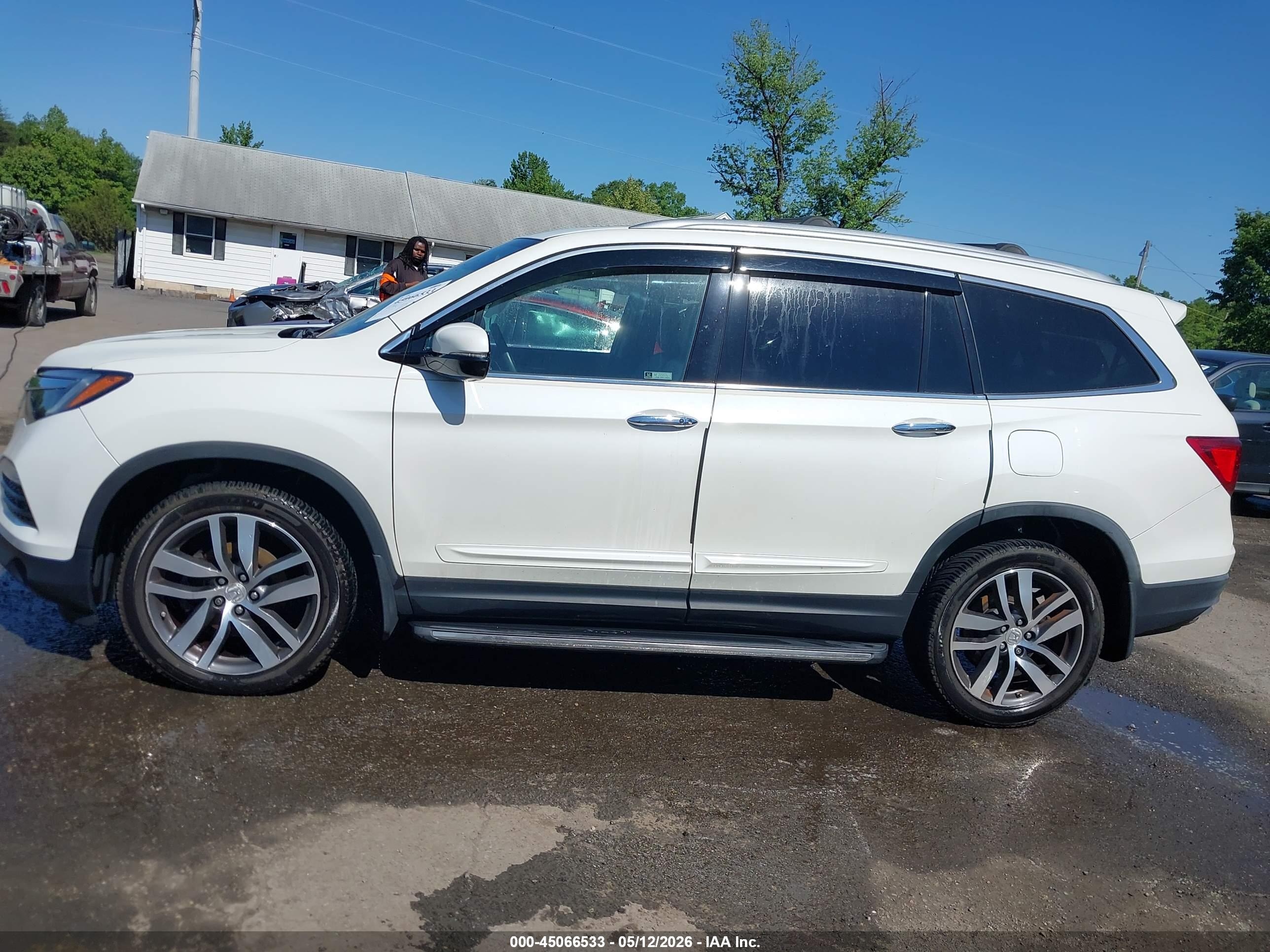 2017 HONDA PILOT TOURING