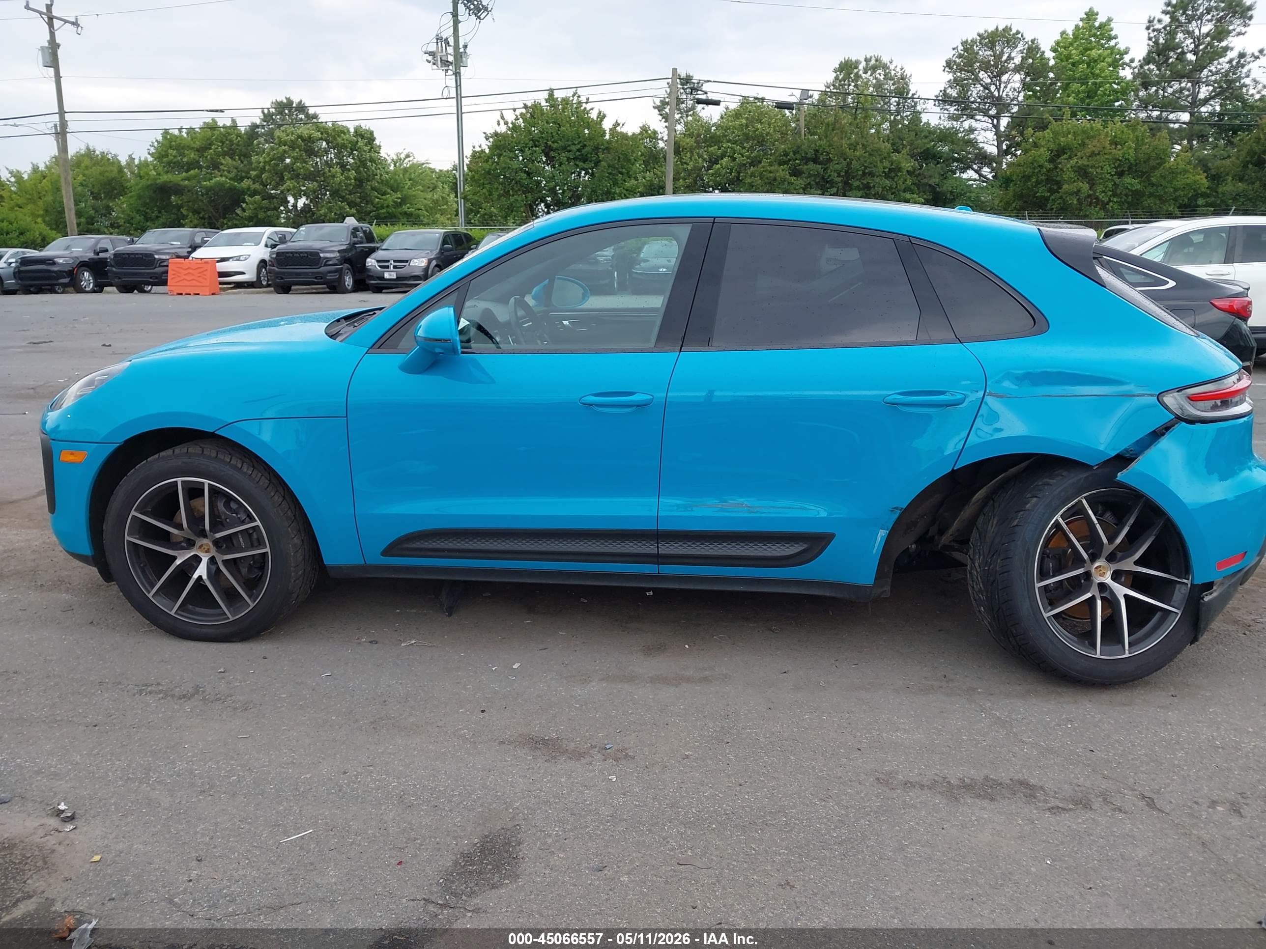 2022 PORSCHE MACAN