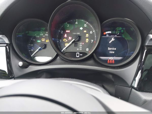 2022 PORSCHE MACAN