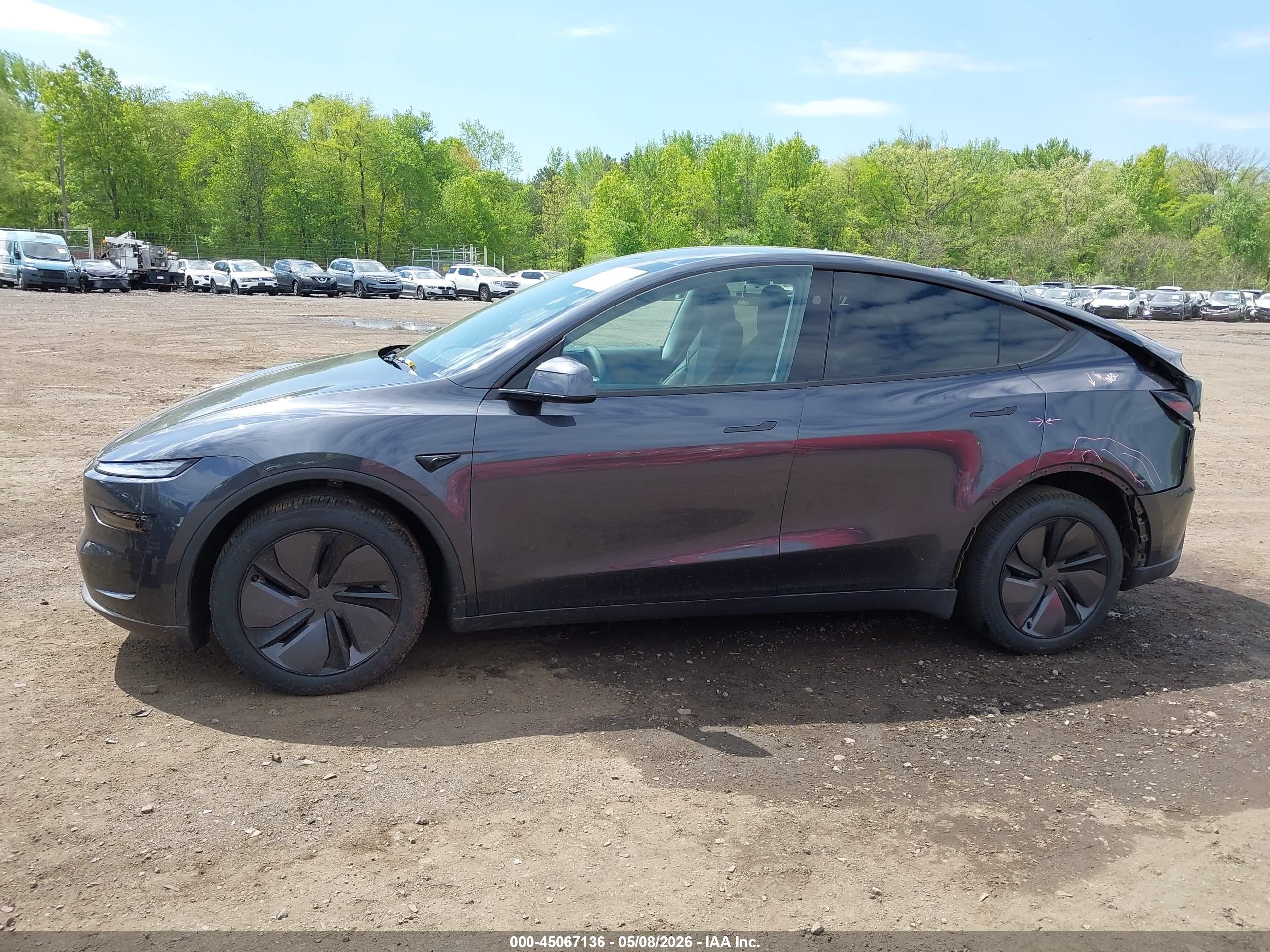 2026 TESLA MODEL Y