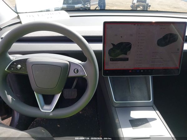 2026 TESLA MODEL Y