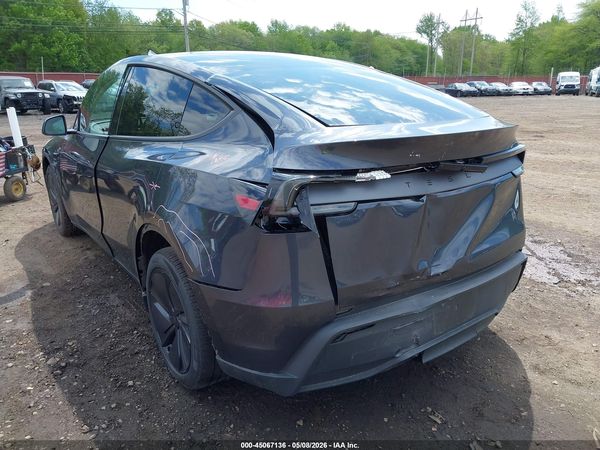 2026 TESLA MODEL Y