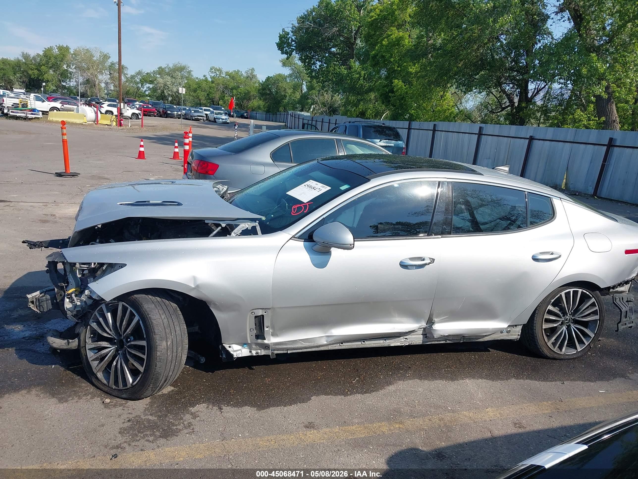 2018 KIA STINGER PREMIUM