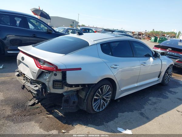 2018 KIA STINGER PREMIUM