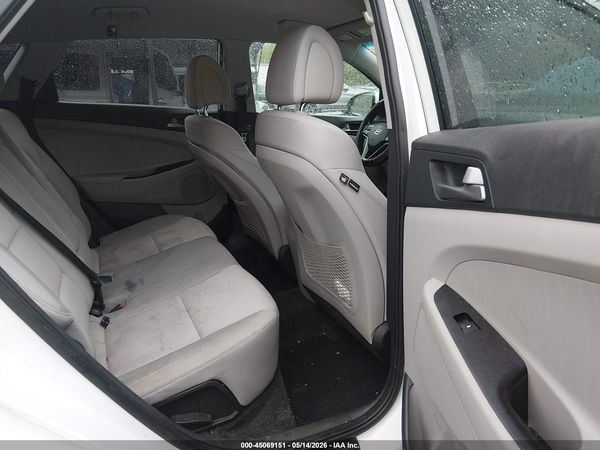 2018 HYUNDAI TUCSON SE