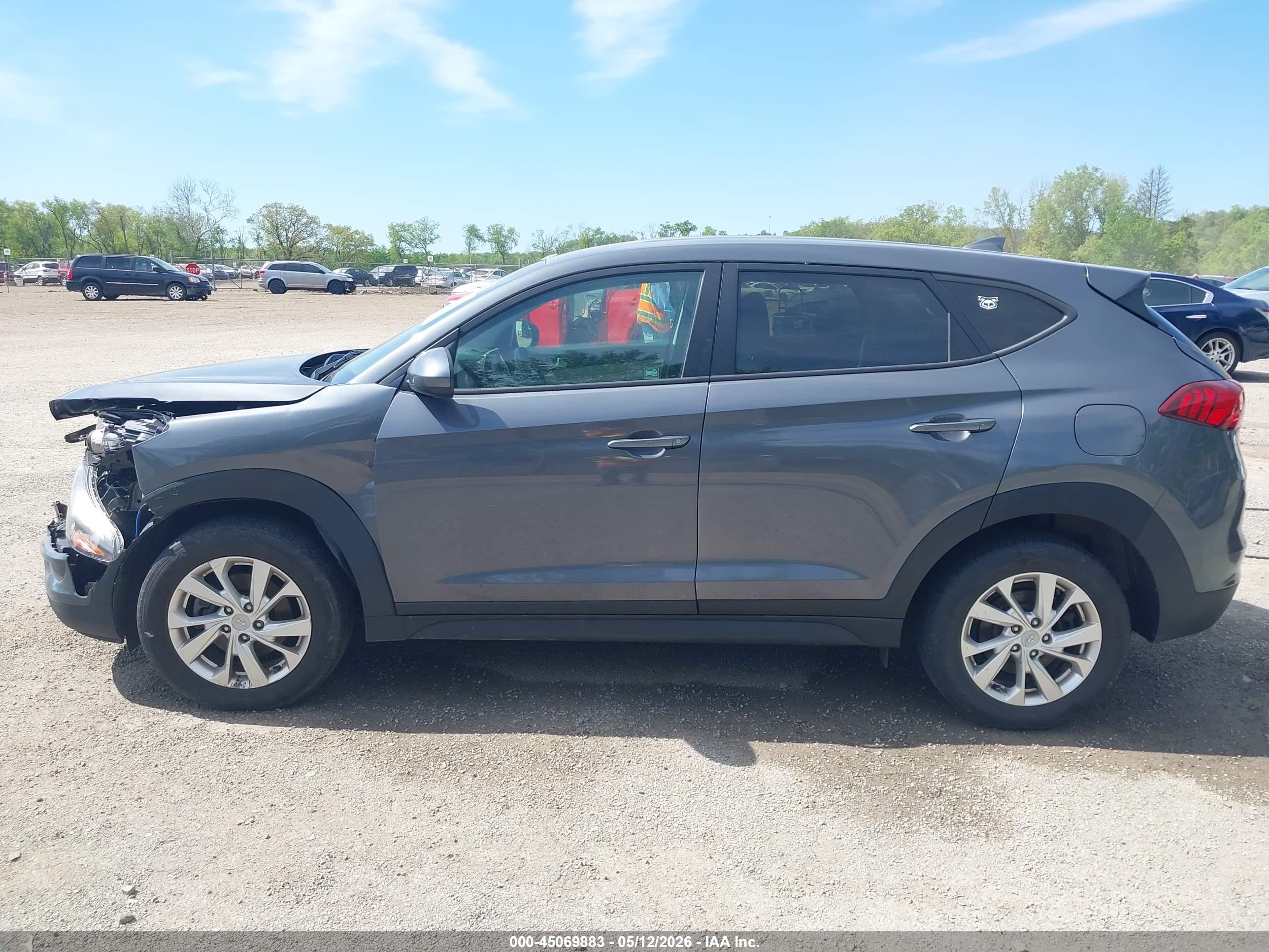 2019 HYUNDAI TUCSON SE