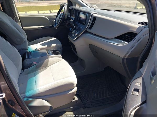 2015 TOYOTA SIENNA LE 8 PASSENGER
