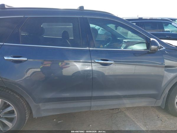 2018 HYUNDAI SANTA FE SE