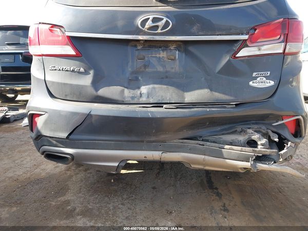 2018 HYUNDAI SANTA FE SE