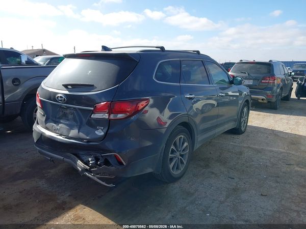 2018 HYUNDAI SANTA FE SE