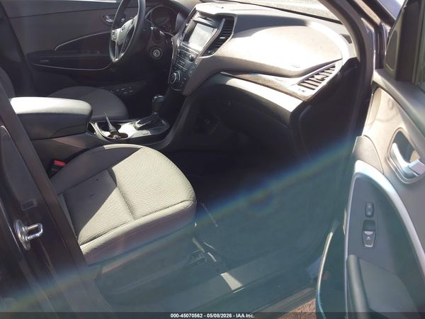 2018 HYUNDAI SANTA FE SE