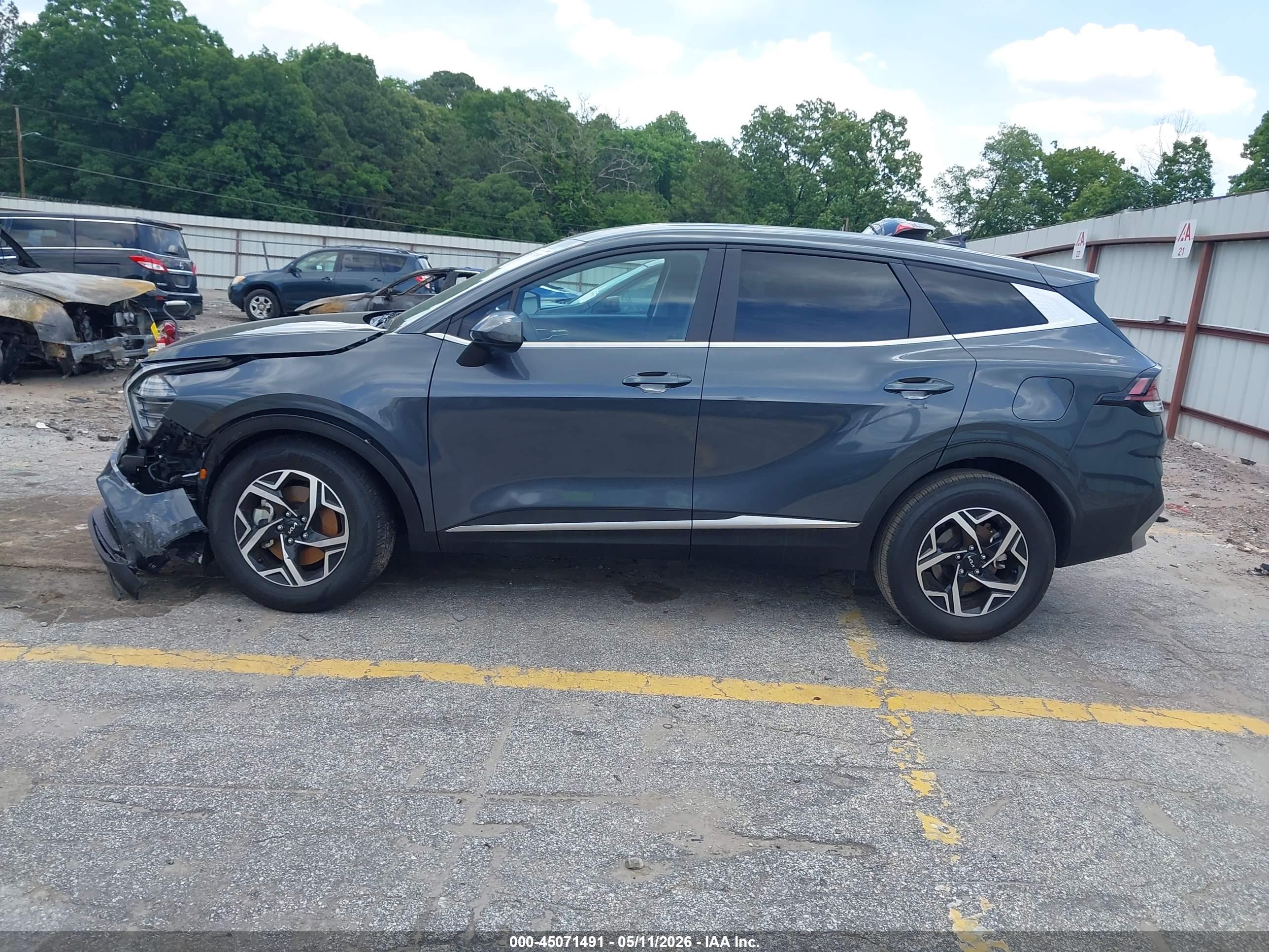 2025 KIA SPORTAGE LX