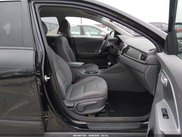 2019 KIA NIRO LX