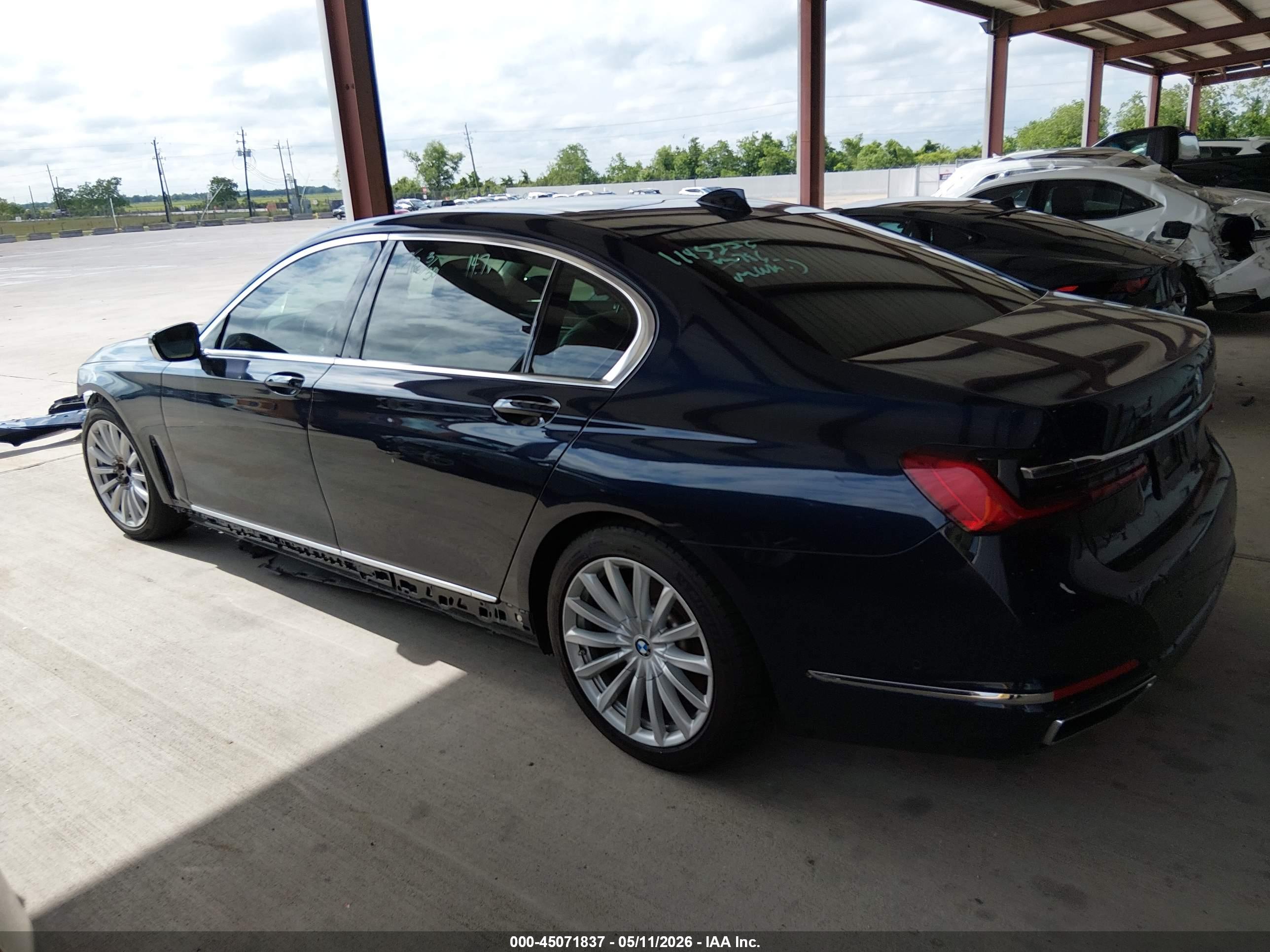 2020 BMW 740I