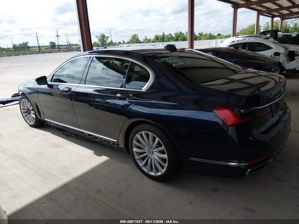2020 BMW 740I