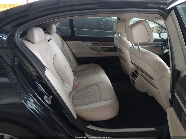 2020 BMW 740I