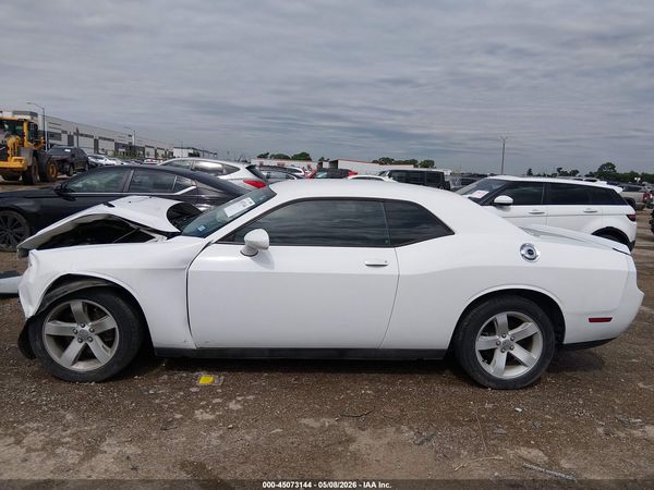 2013 DODGE CHALLENGER SXT PLUS
