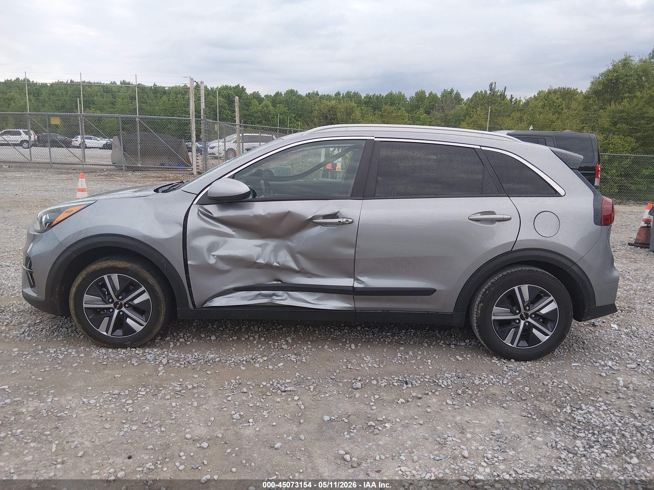 2022 KIA NIRO LXS
