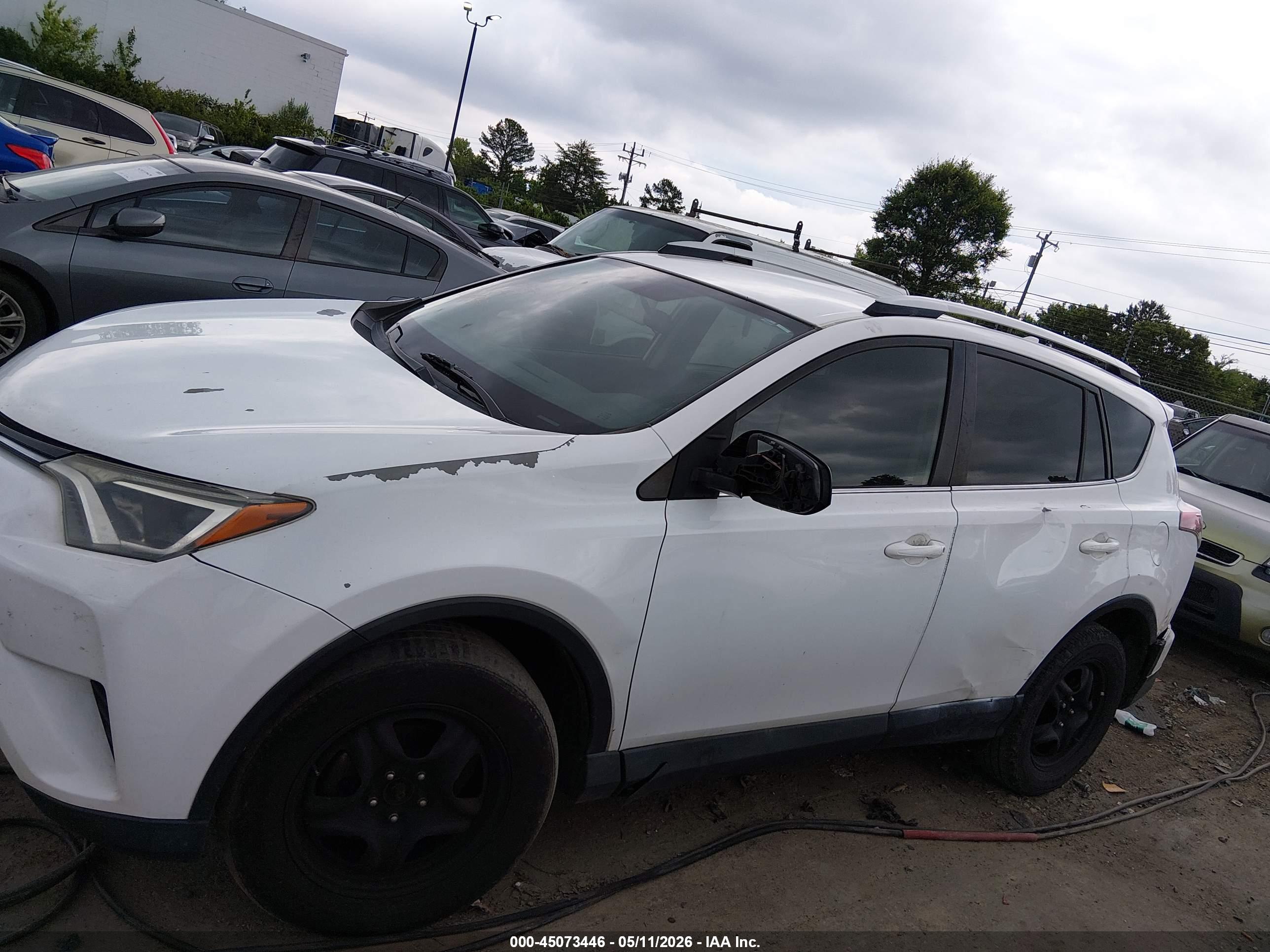 2016 TOYOTA RAV4 LE
