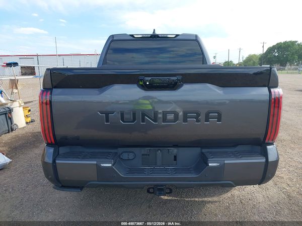 2025 TOYOTA TUNDRA PLATINUM