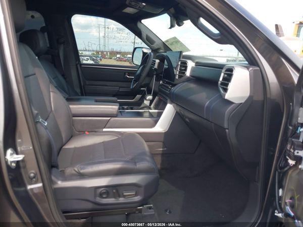 2025 TOYOTA TUNDRA PLATINUM