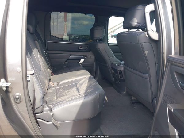 2025 TOYOTA TUNDRA PLATINUM