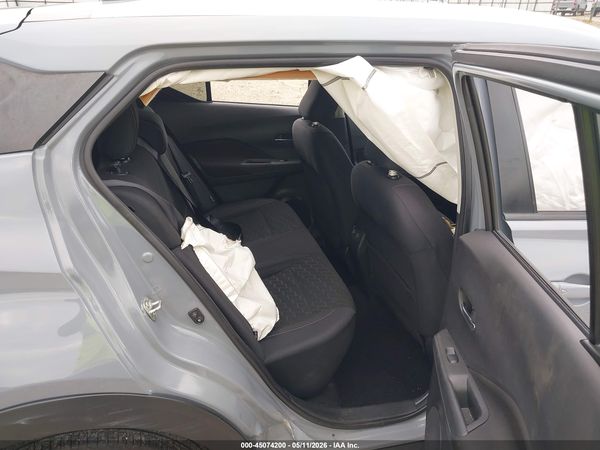2021 NISSAN KICKS SV XTRONIC CVT — I8