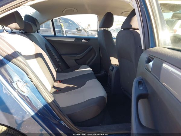 2017 VOLKSWAGEN JETTA 1.4T S — I8