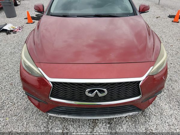 2017 INFINITI QX30