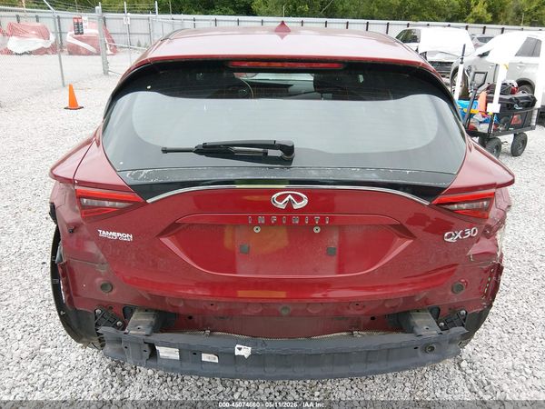 2017 INFINITI QX30