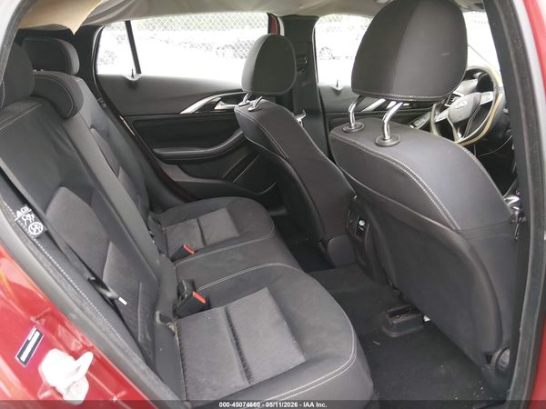 2017 INFINITI QX30