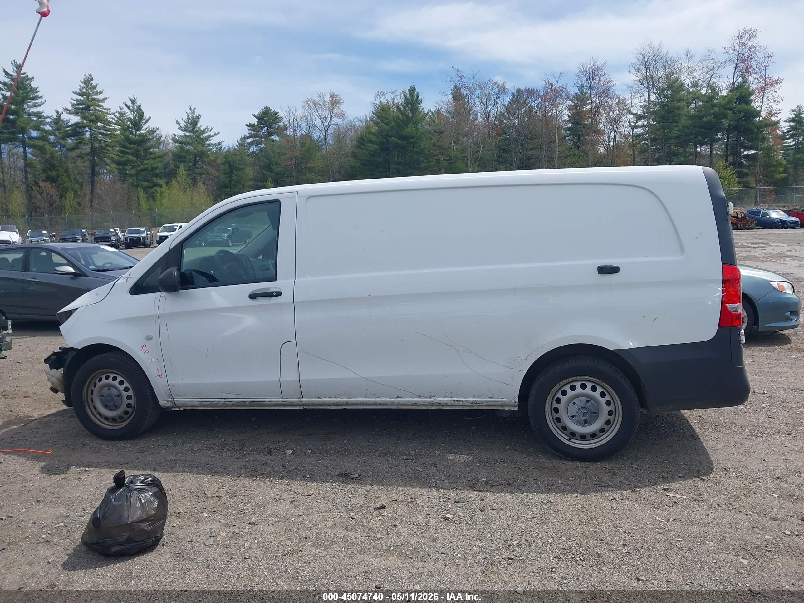 2019 MERCEDES-BENZ METRIS