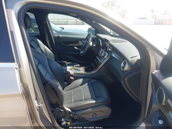 2019 MERCEDES-BENZ GLC 300 GLC300