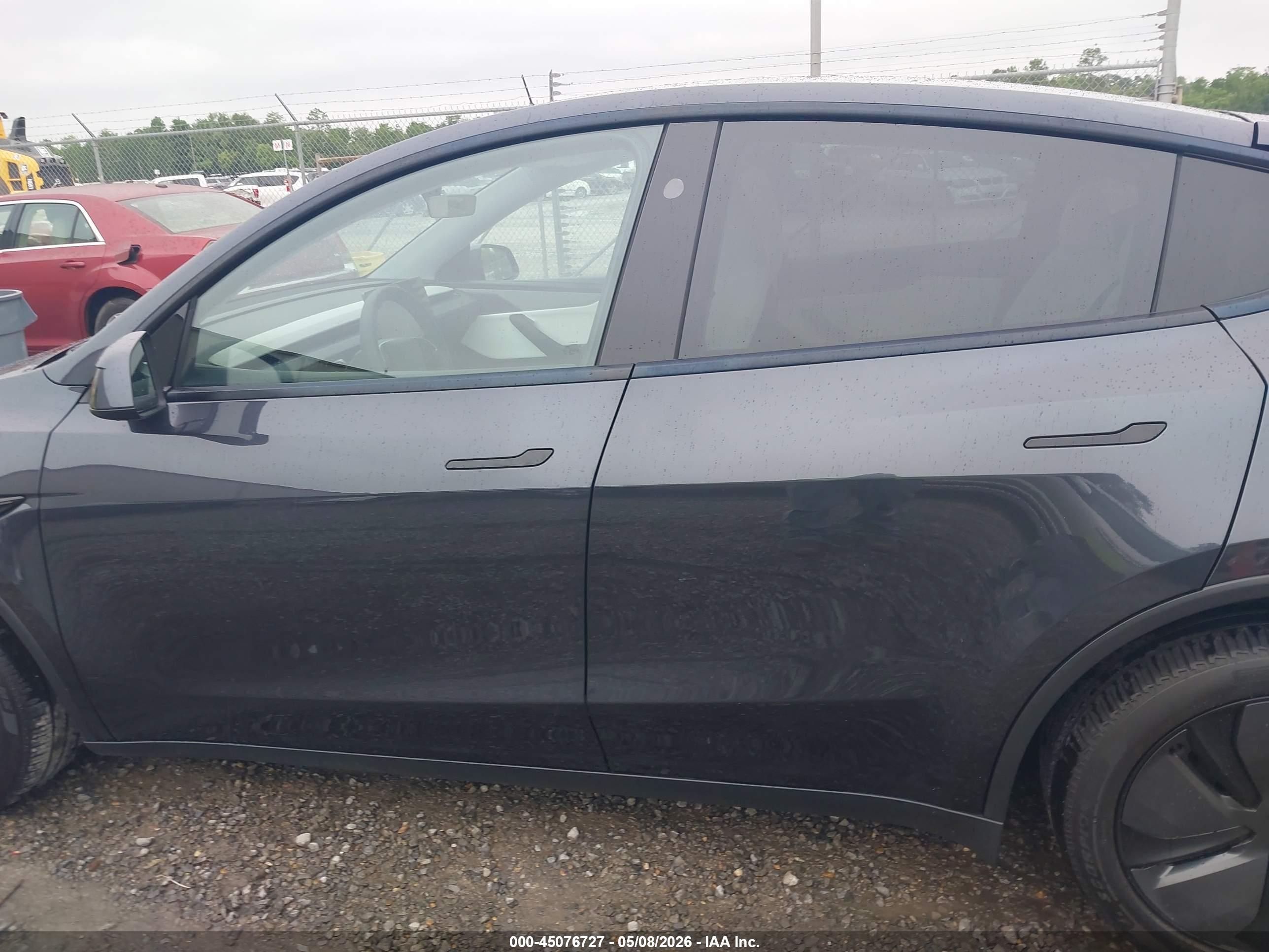 2026 TESLA MODEL Y