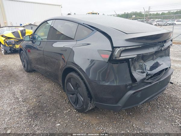 2026 TESLA MODEL Y