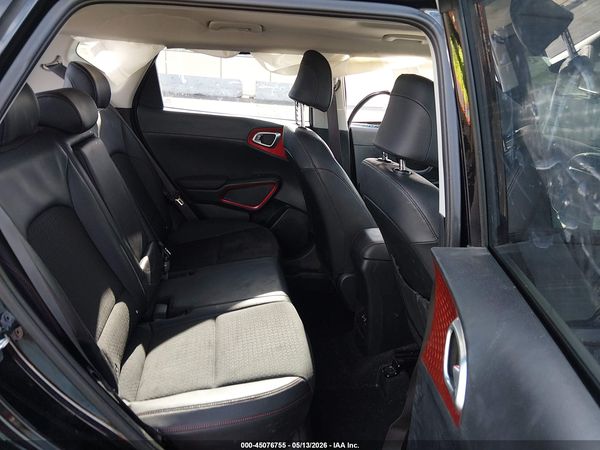 2025 KIA SOUL GT-LINE