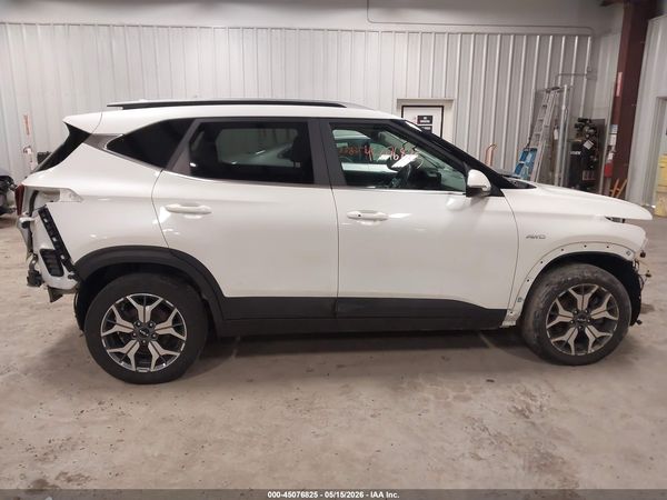 2022 KIA SELTOS EX